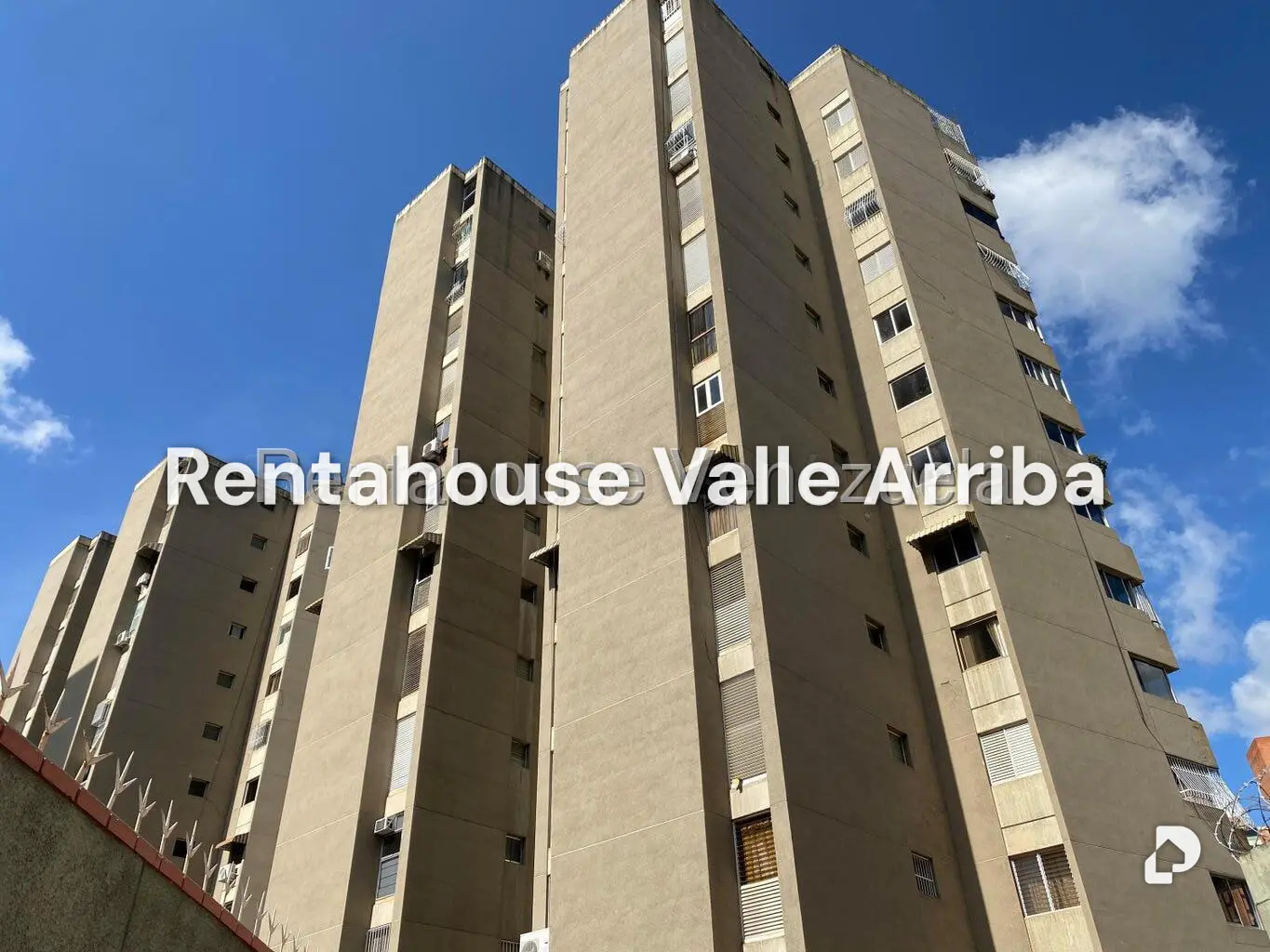 Apartment in La Ciudadela, Caracas – 1