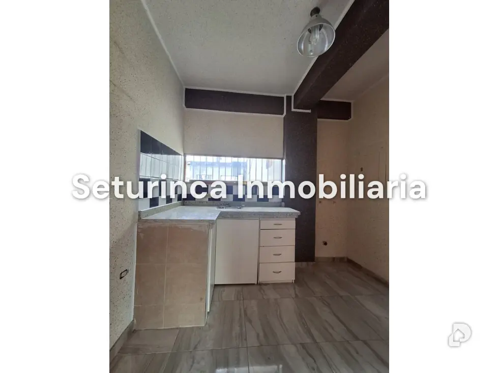 Office in La Candelaria, Caracas – 21