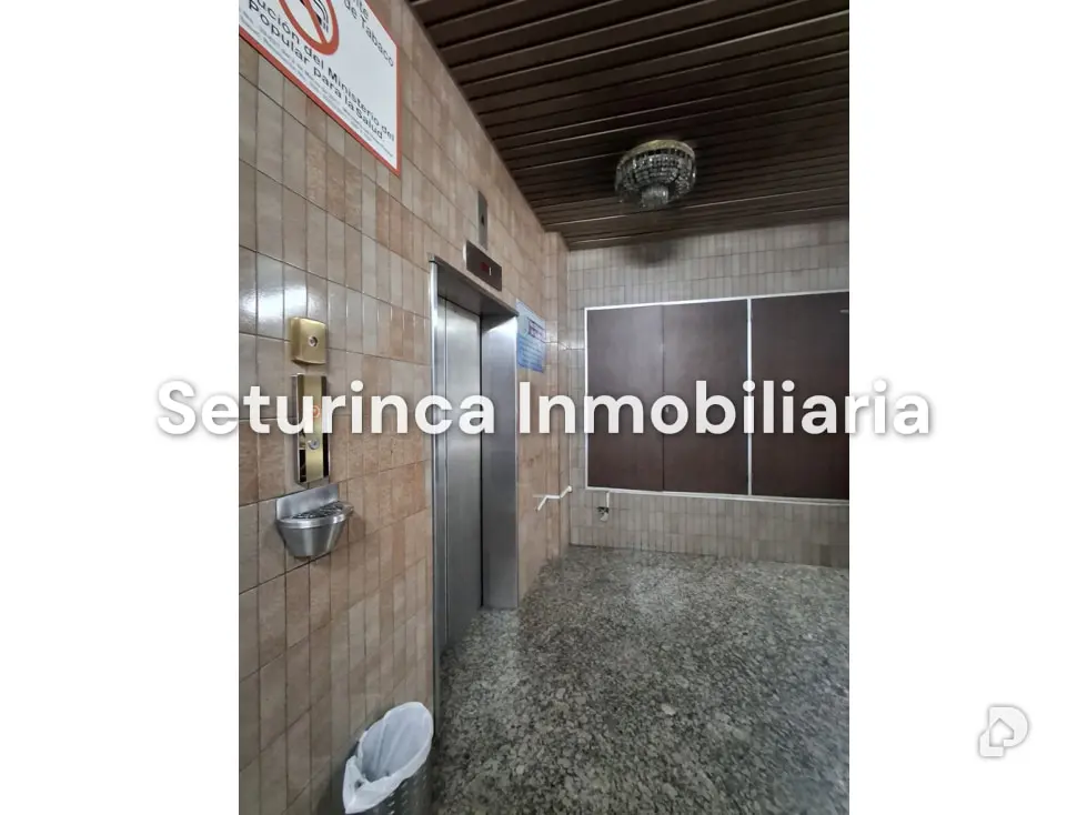 Office in La Candelaria, Caracas – 8