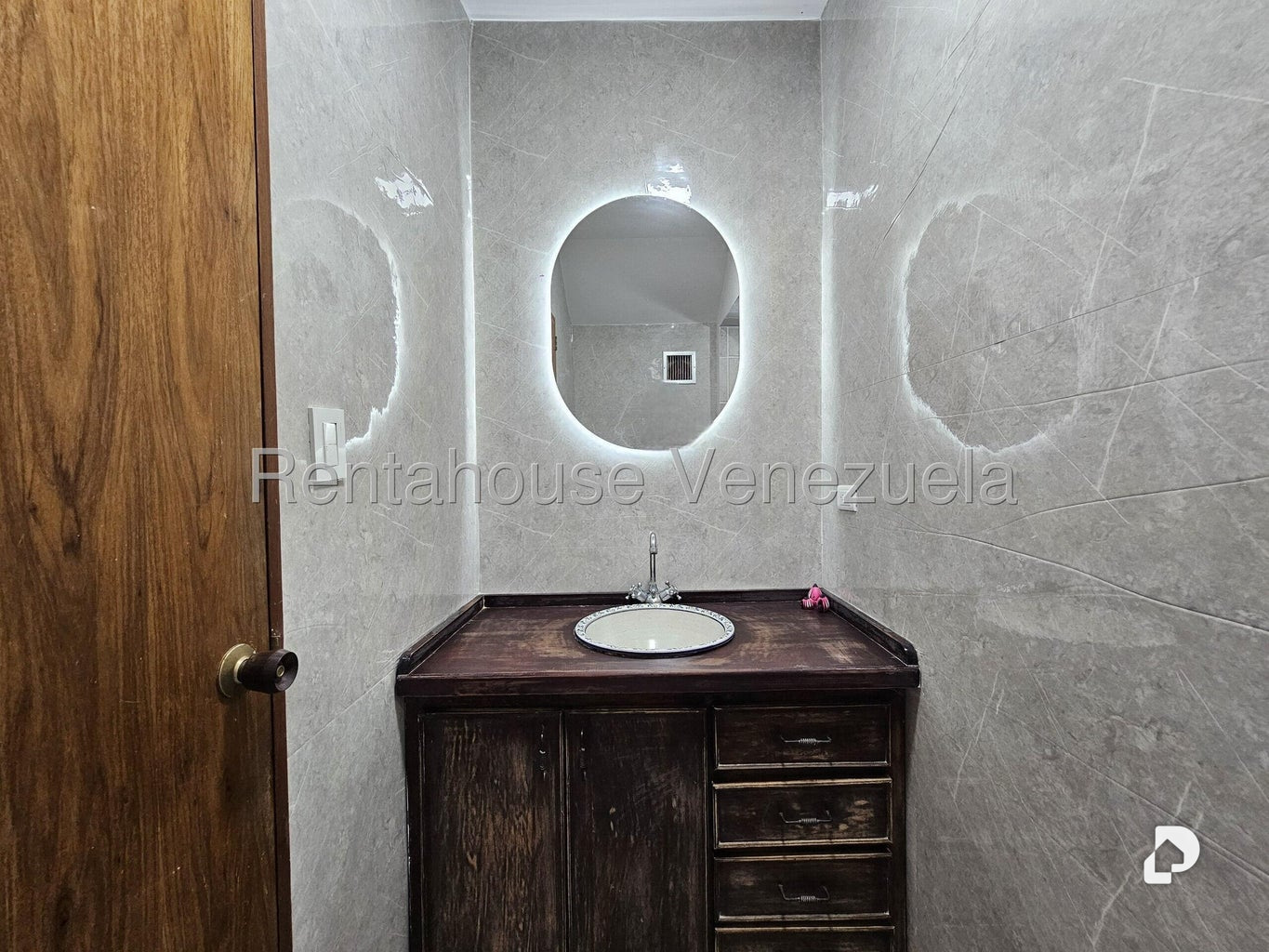 Casa en Macaracuay, Caracas – 29