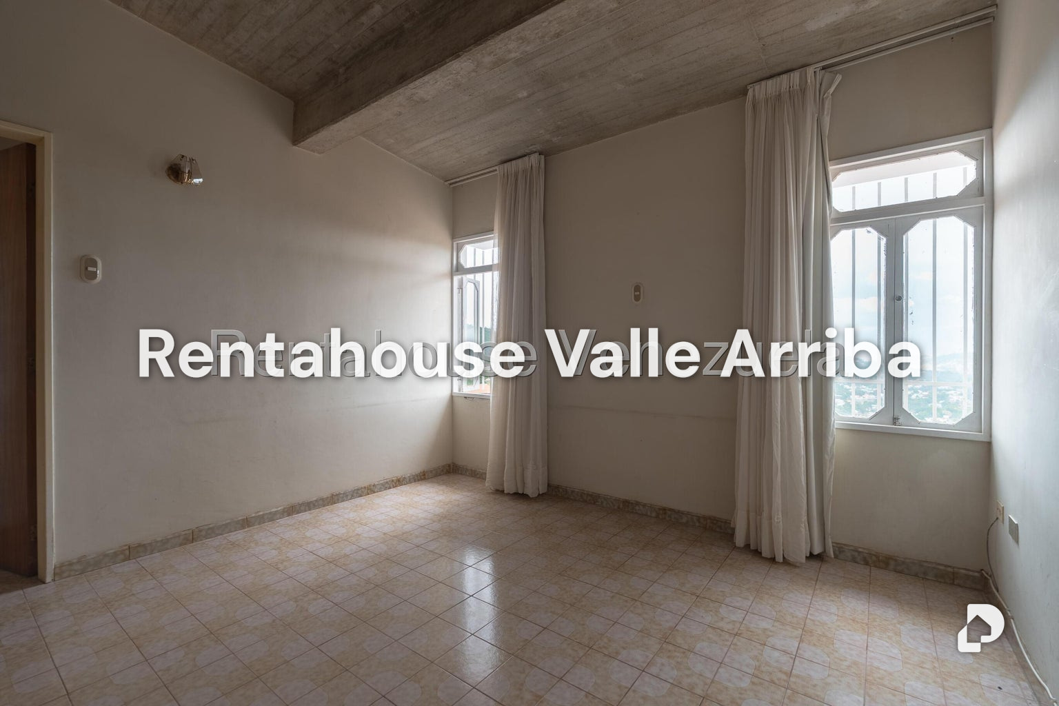 Casa en Alto Prado, Caracas – 22