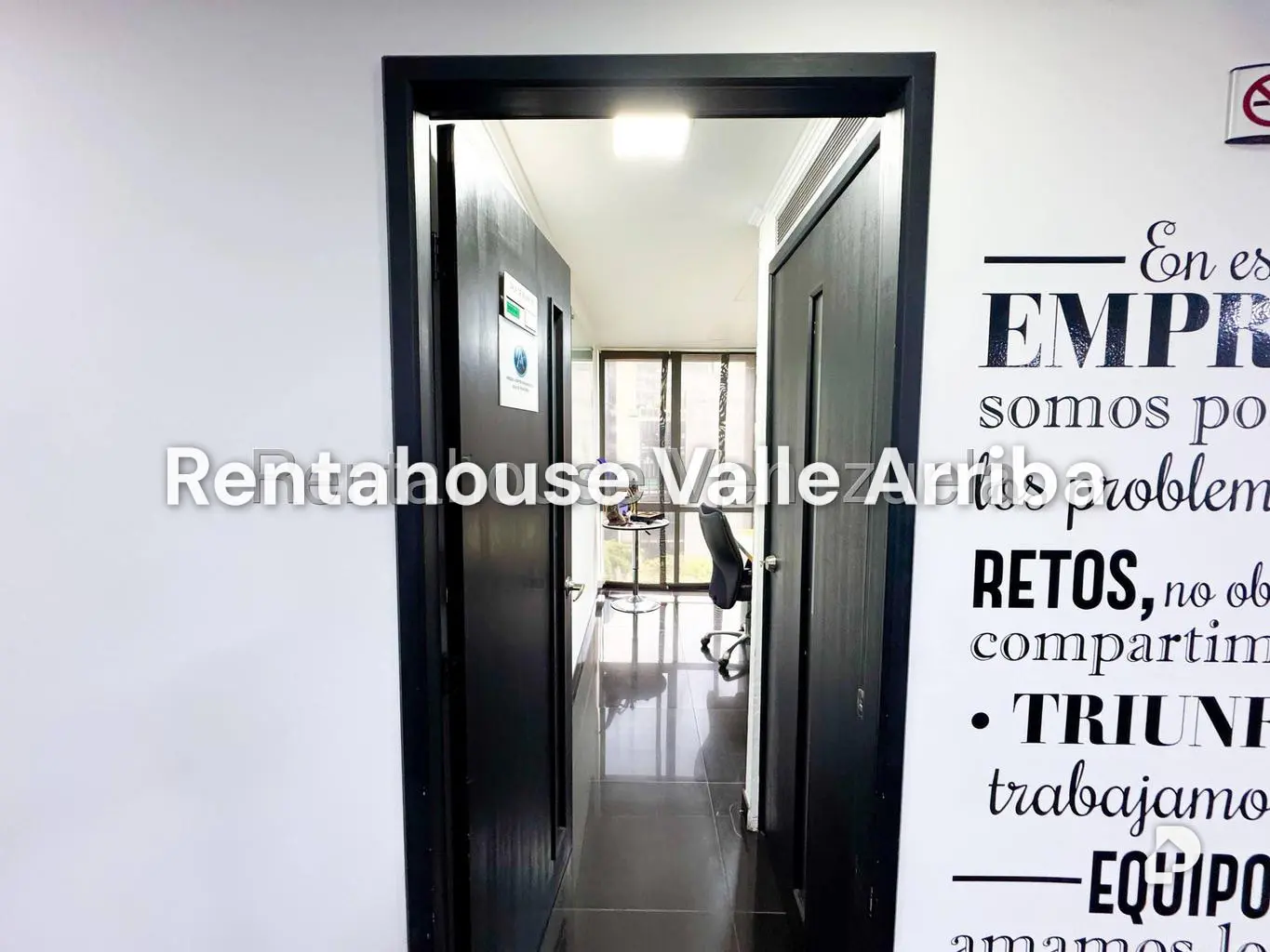 Local comercial en El Rosal, Caracas – 30