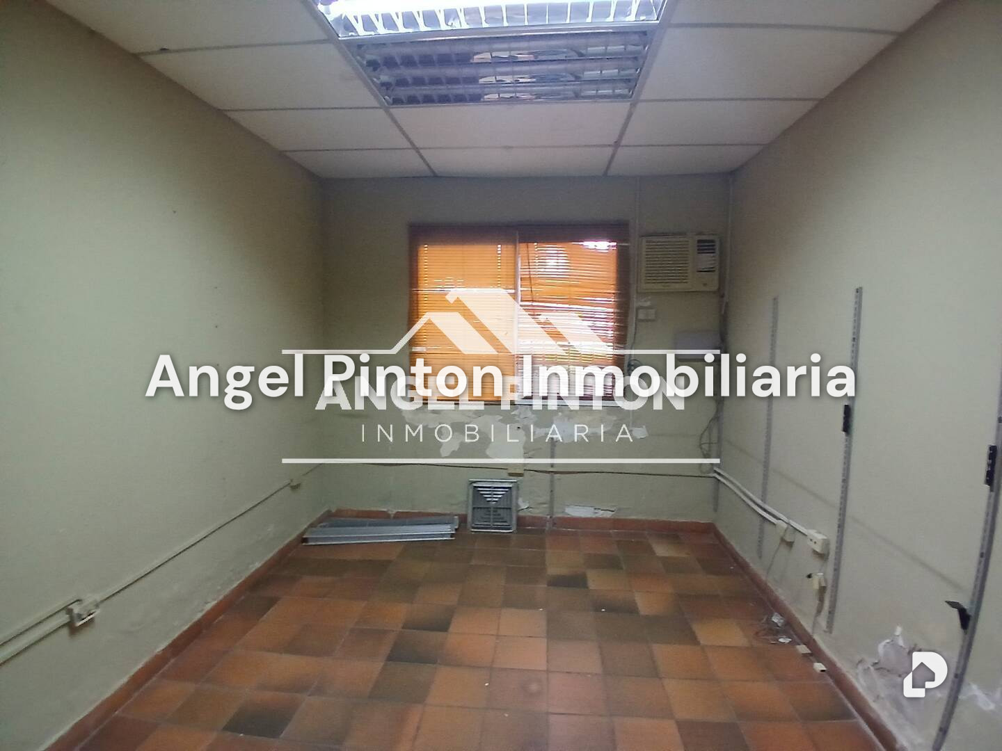 Local comercial en Tierra Negra, Maracaibo – 1