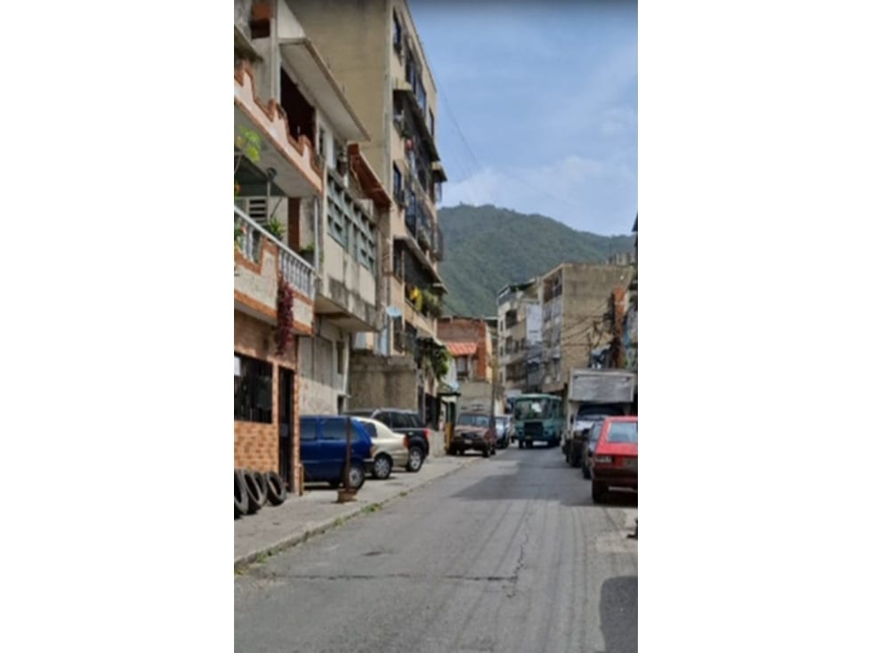Apartamento en Catia, Caracas - 1