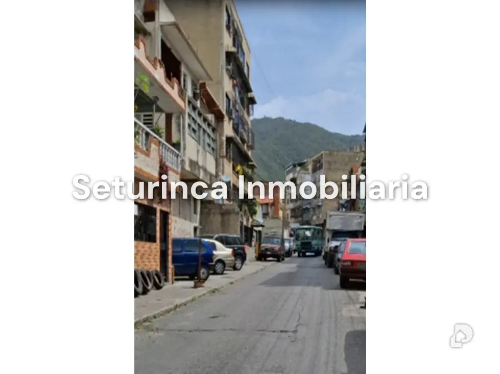Apartamento en Catia, Caracas – 2