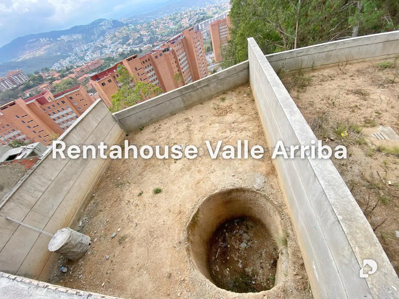 Casa en Colinas de La Tahona, Caracas – 4
