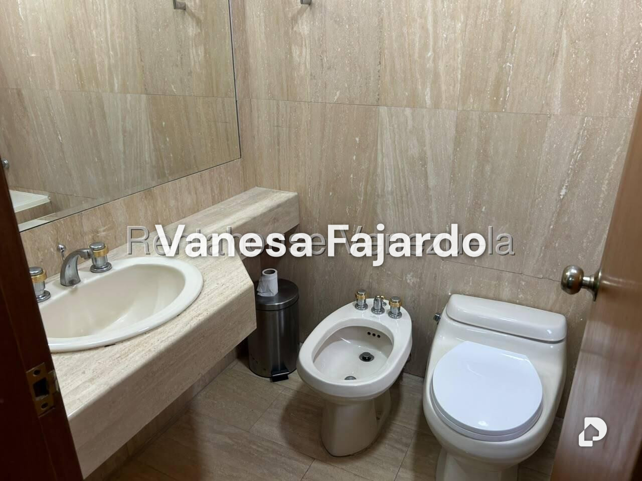 Apartamento en Altamira, Caracas – 8