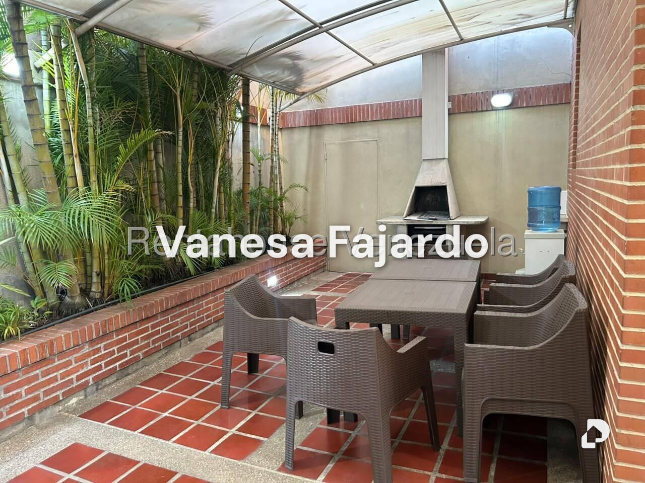 Apartamento en Altamira, Caracas – 14