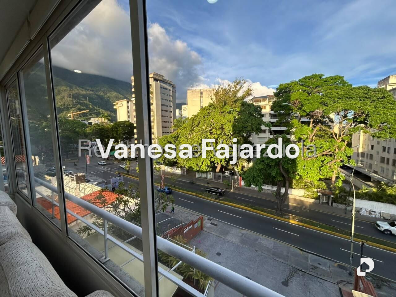 Apartamento en Altamira, Caracas – 10