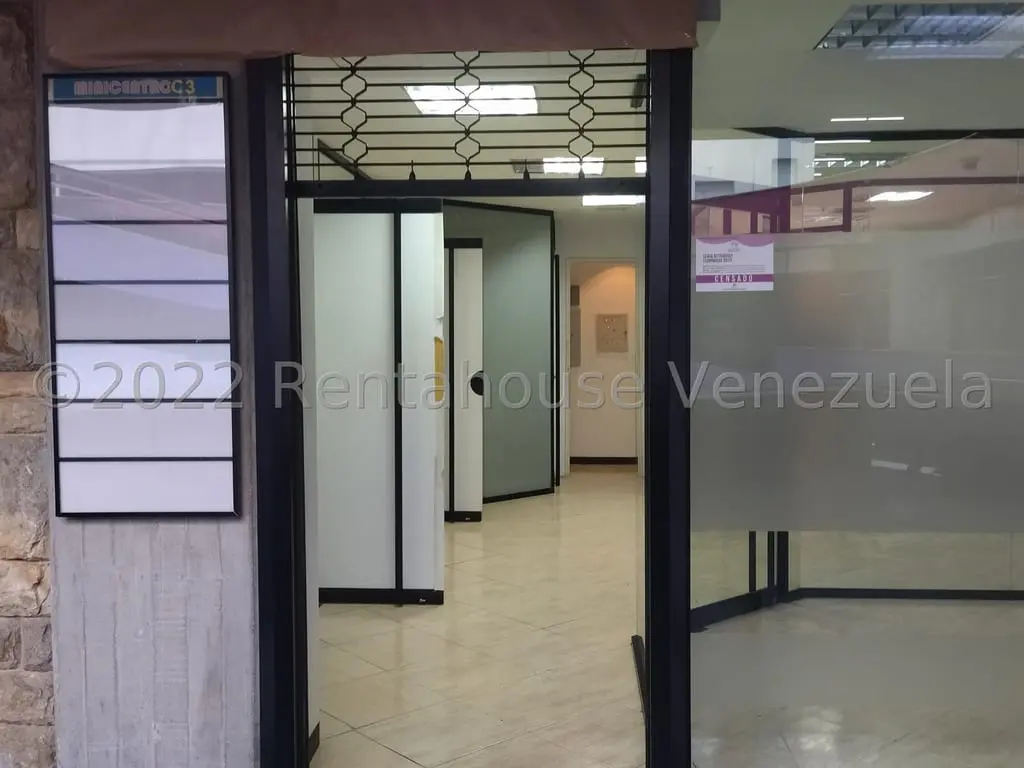 Local comercial en Macaracuay, Caracas - 1
