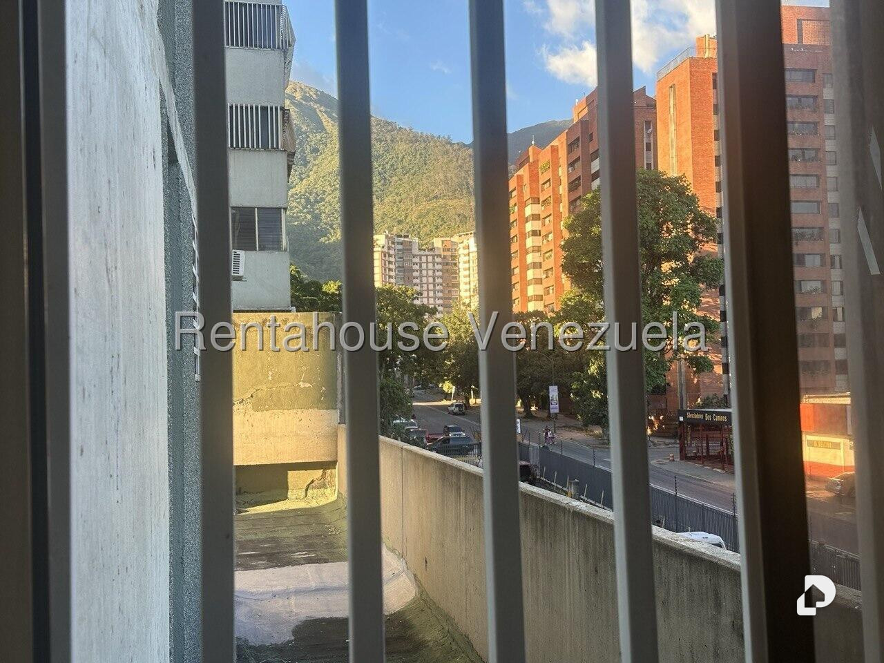 Apartamento en Los Dos Caminos, Caracas