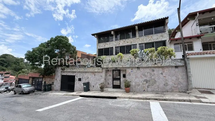 Casa en Santa Sofía, Caracas - 1