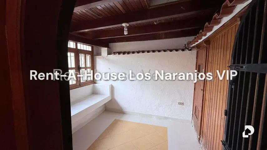 Casa en Santa Sofía, Caracas – 13