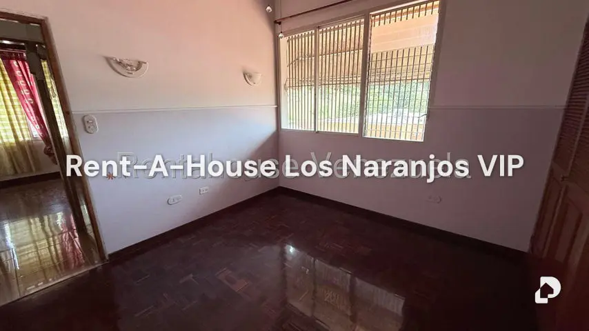 Casa en Santa Sofía, Caracas – 15