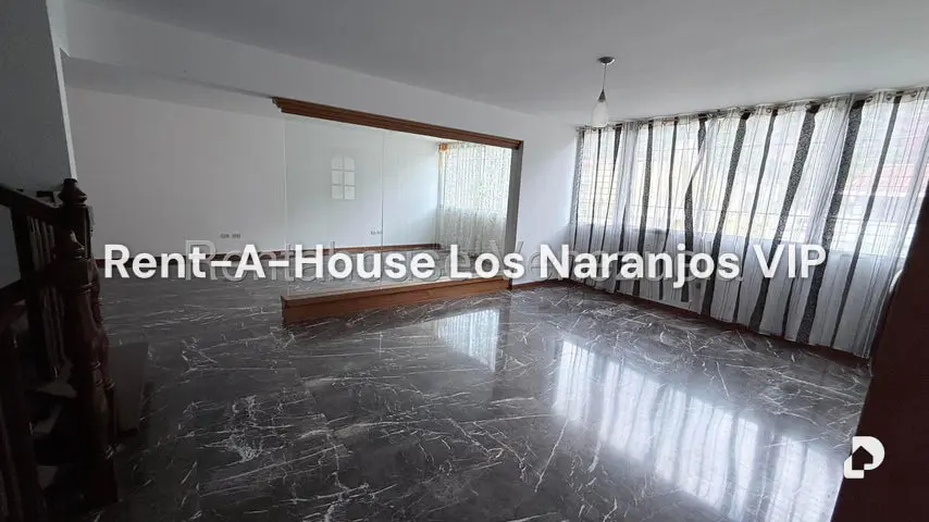 Casa en Santa Sofía, Caracas – 6