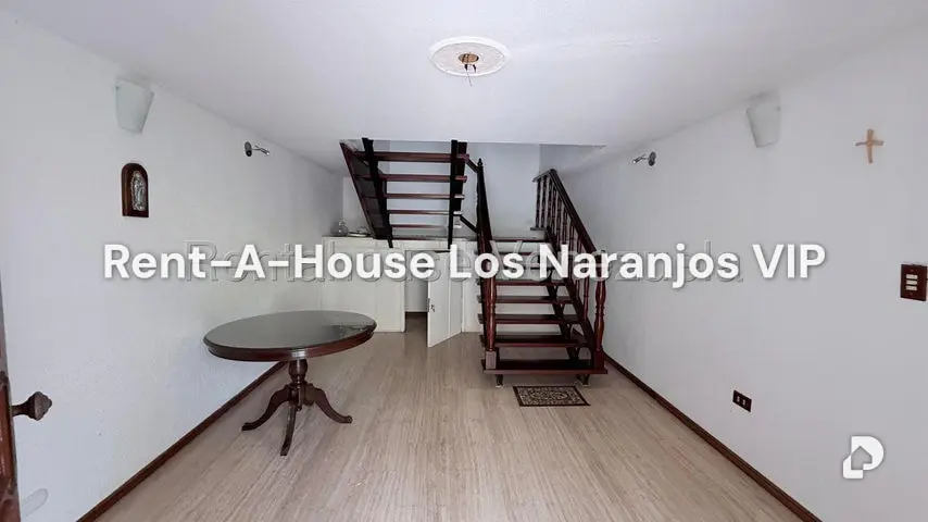 Casa en Santa Sofía, Caracas – 3