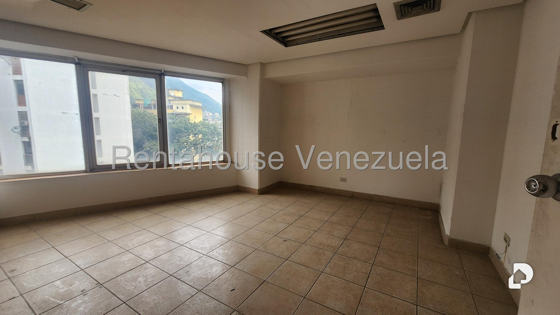 Oficina en El Marqués, Caracas – 4