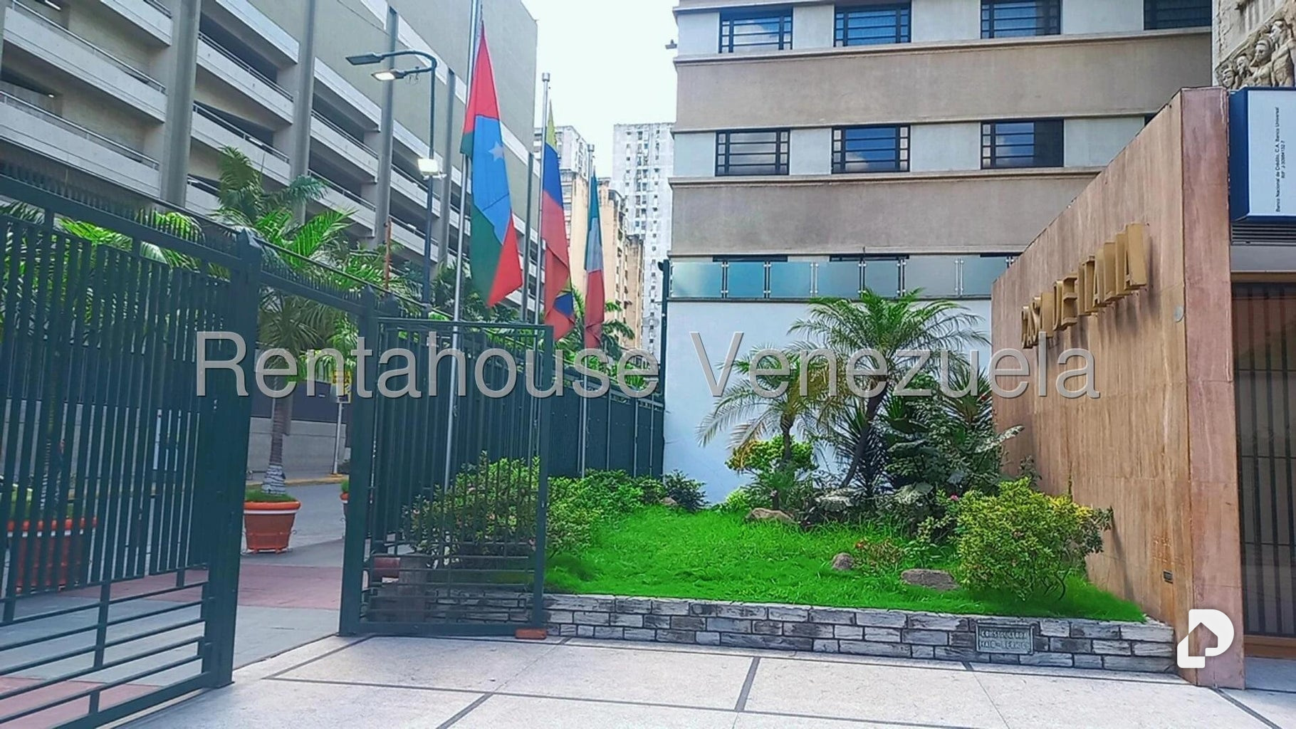 Local comercial en Parroquia La Candelaria, Caracas – 3