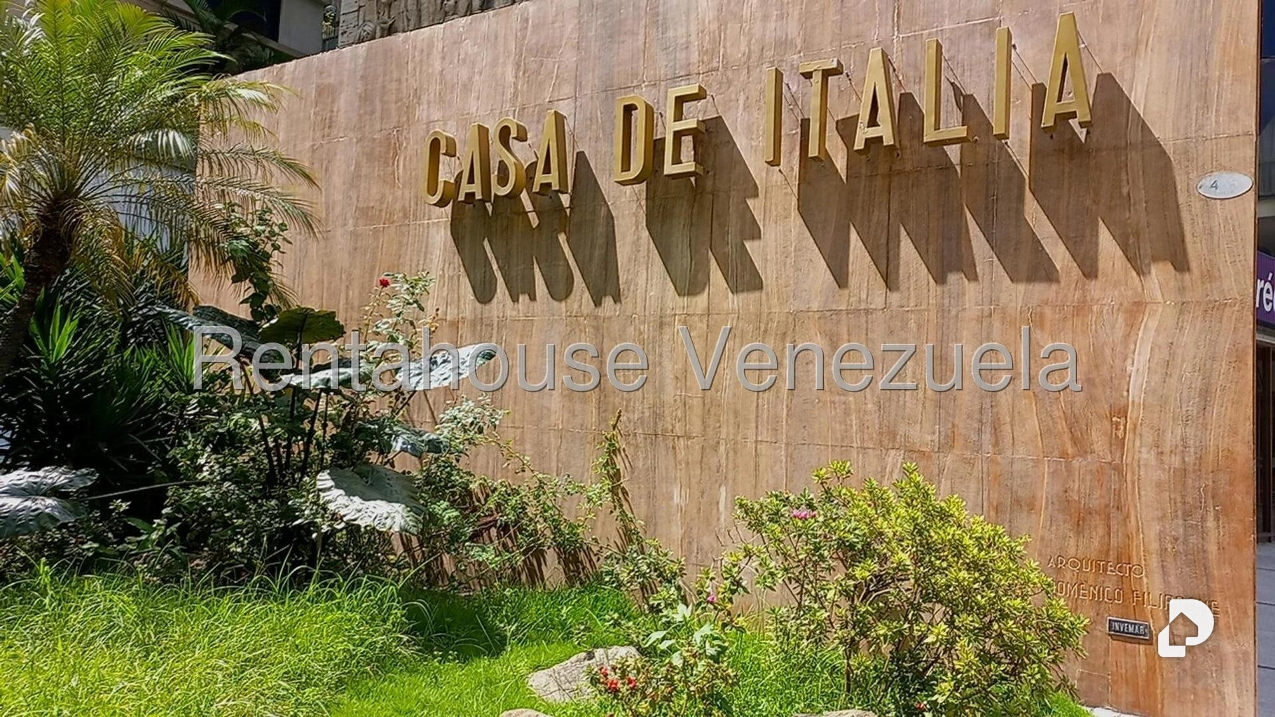 Local comercial en Parroquia La Candelaria, Caracas – 29