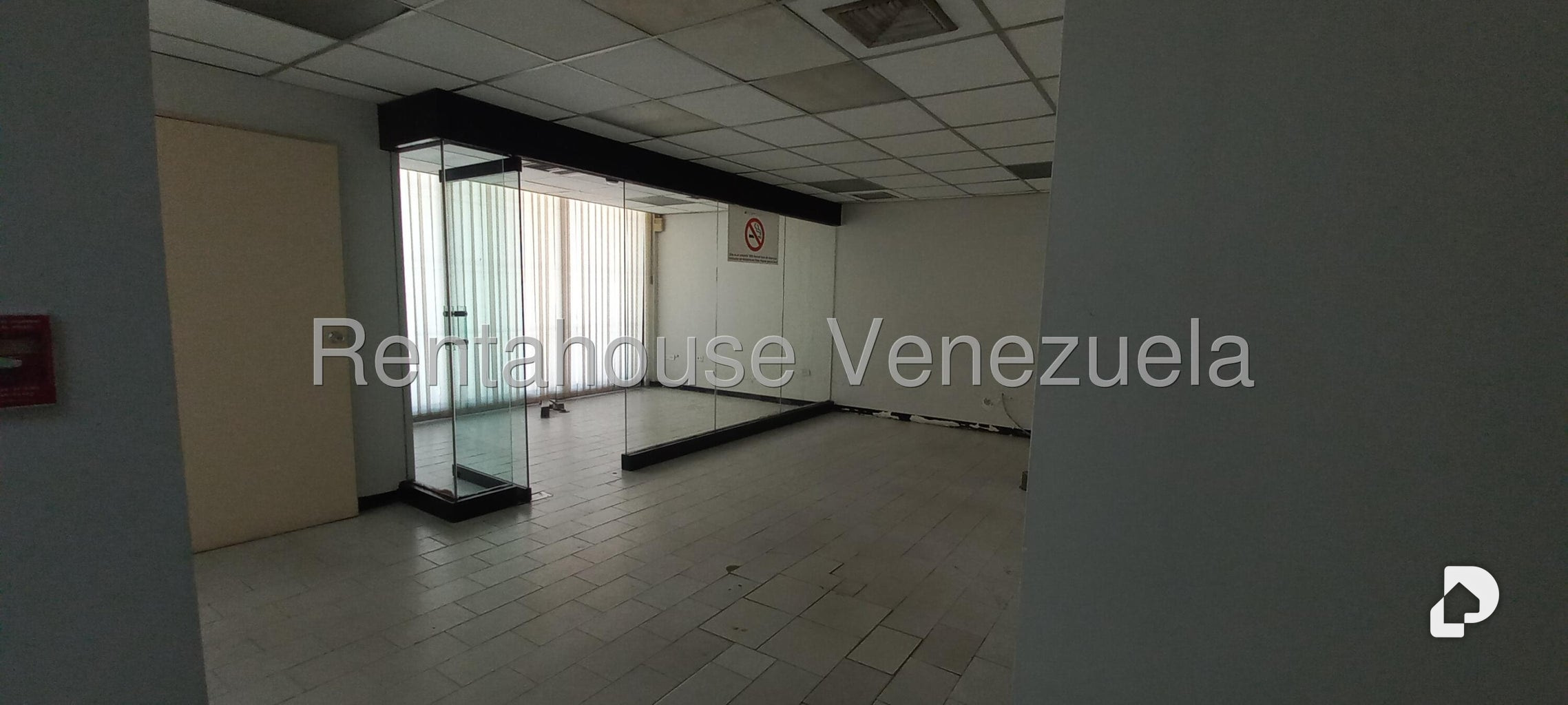 Local comercial en Parroquia La Candelaria, Caracas – 7