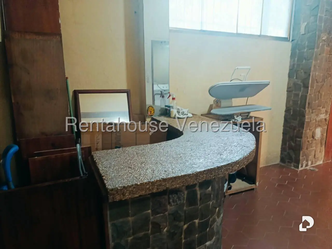 Apartamento en San Martín, Caracas – 11