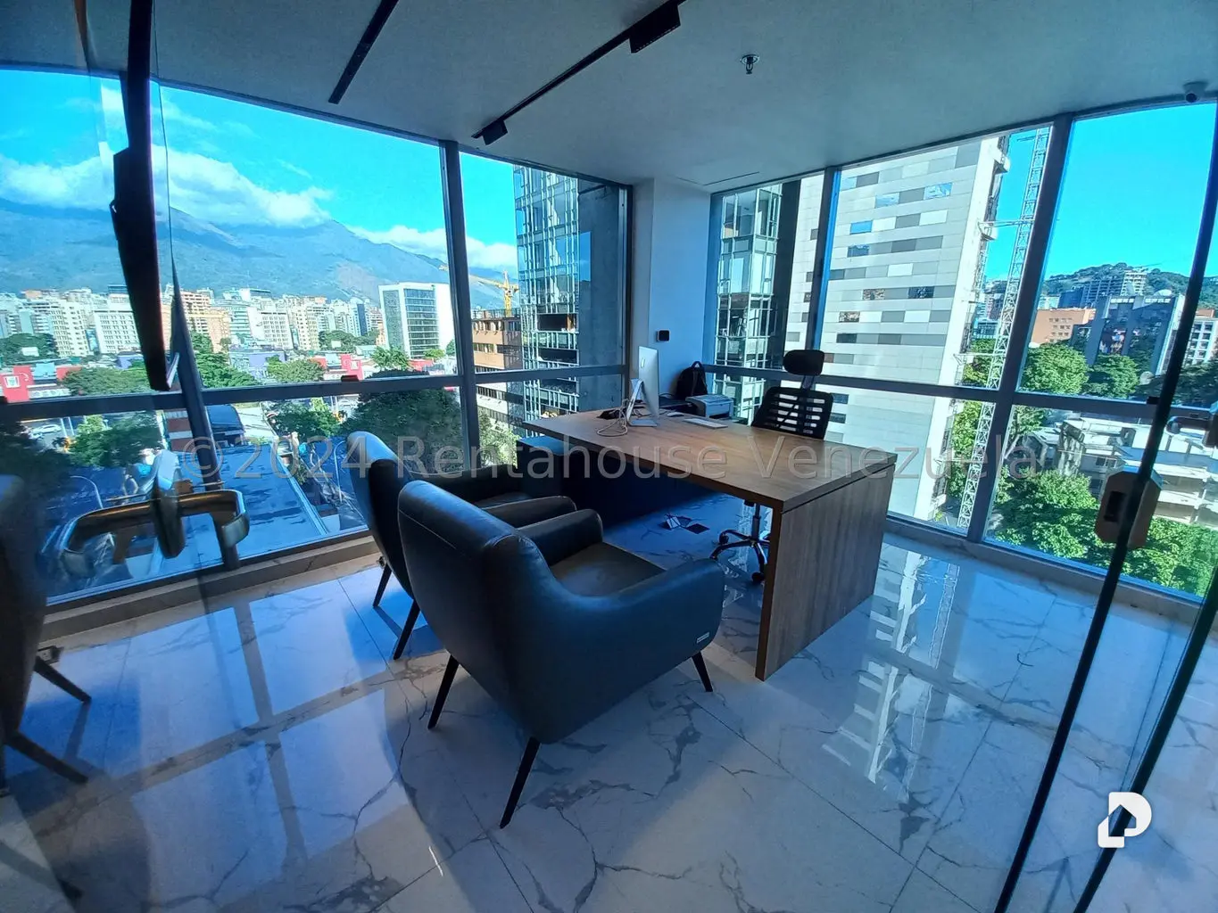 Oficina en Las Mercedes, Caracas
