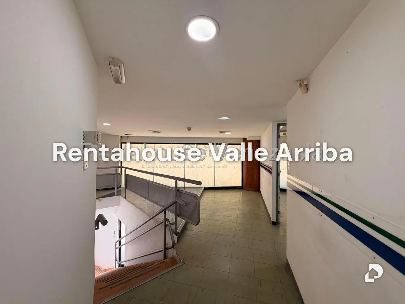 Local comercial en La Carlota, Caracas – 20