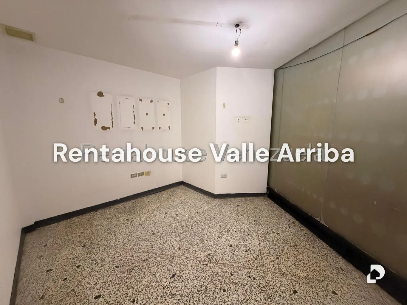 Local comercial en La Carlota, Caracas – 9