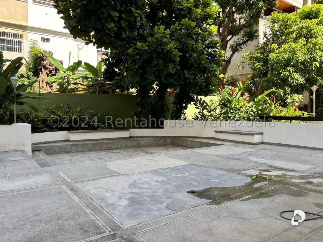 Apartamento en Las Mercedes, Caracas – 23