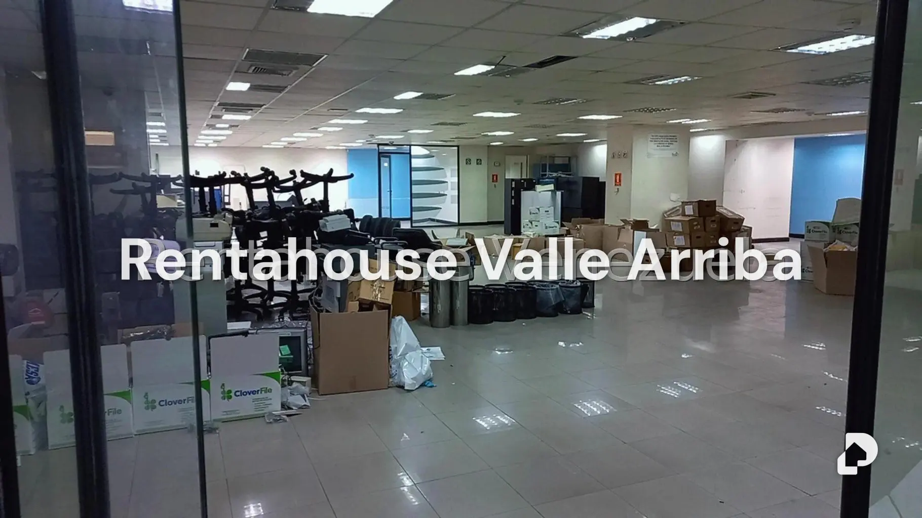 Local comercial en El Cafetal, Caracas – 18