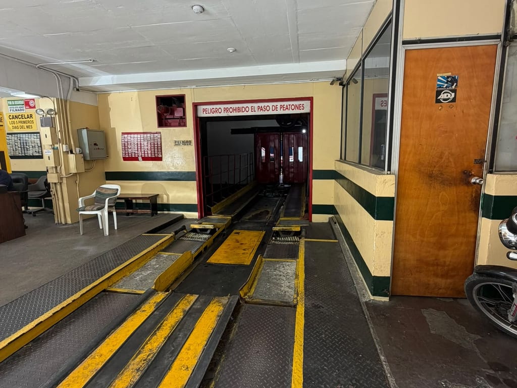 Garaje/Estacionamiento en Chacao, Caracas - 1