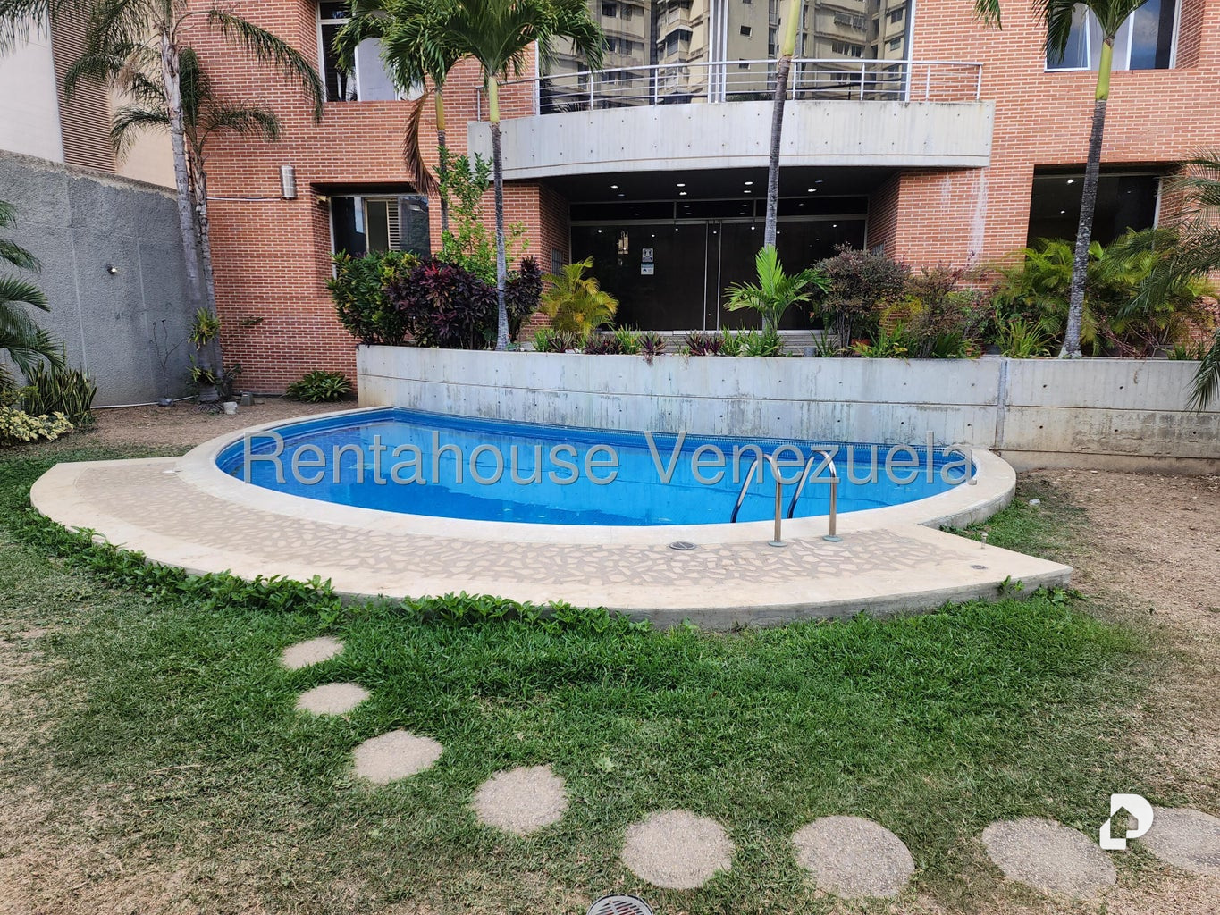 Apartamento en Los Dos Caminos, Caracas – 26