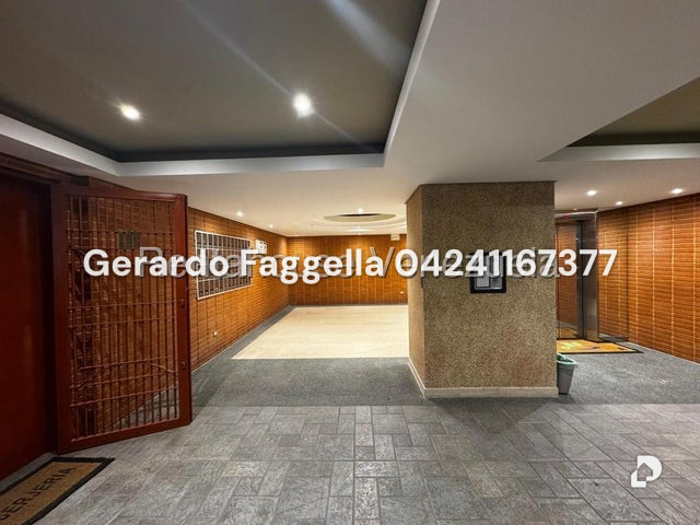 Apartment in Los Dos Caminos, Caracas – 29
