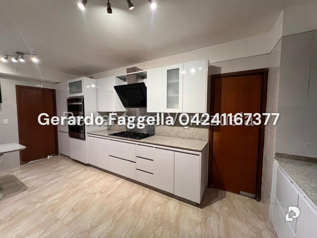Apartment in Los Dos Caminos, Caracas – 23