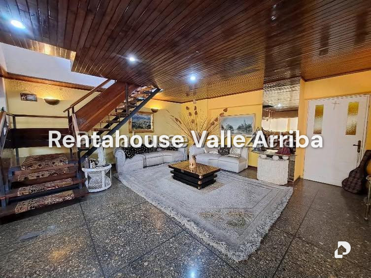 Penthouse en Colinas de La California, Caracas