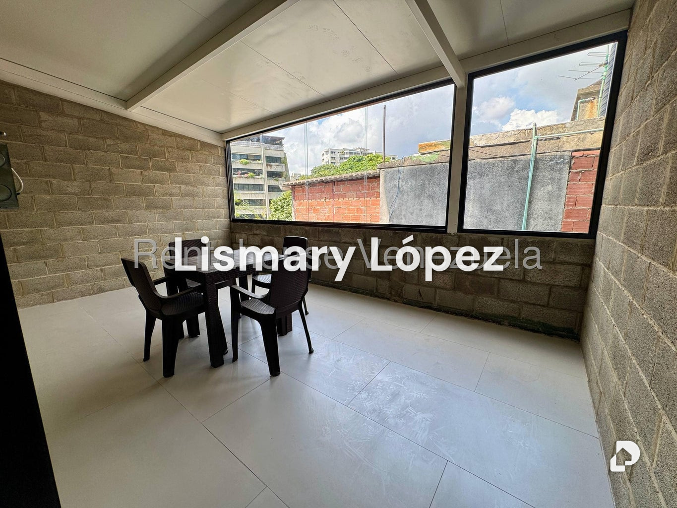 Local comercial en La Florida, Caracas – 22