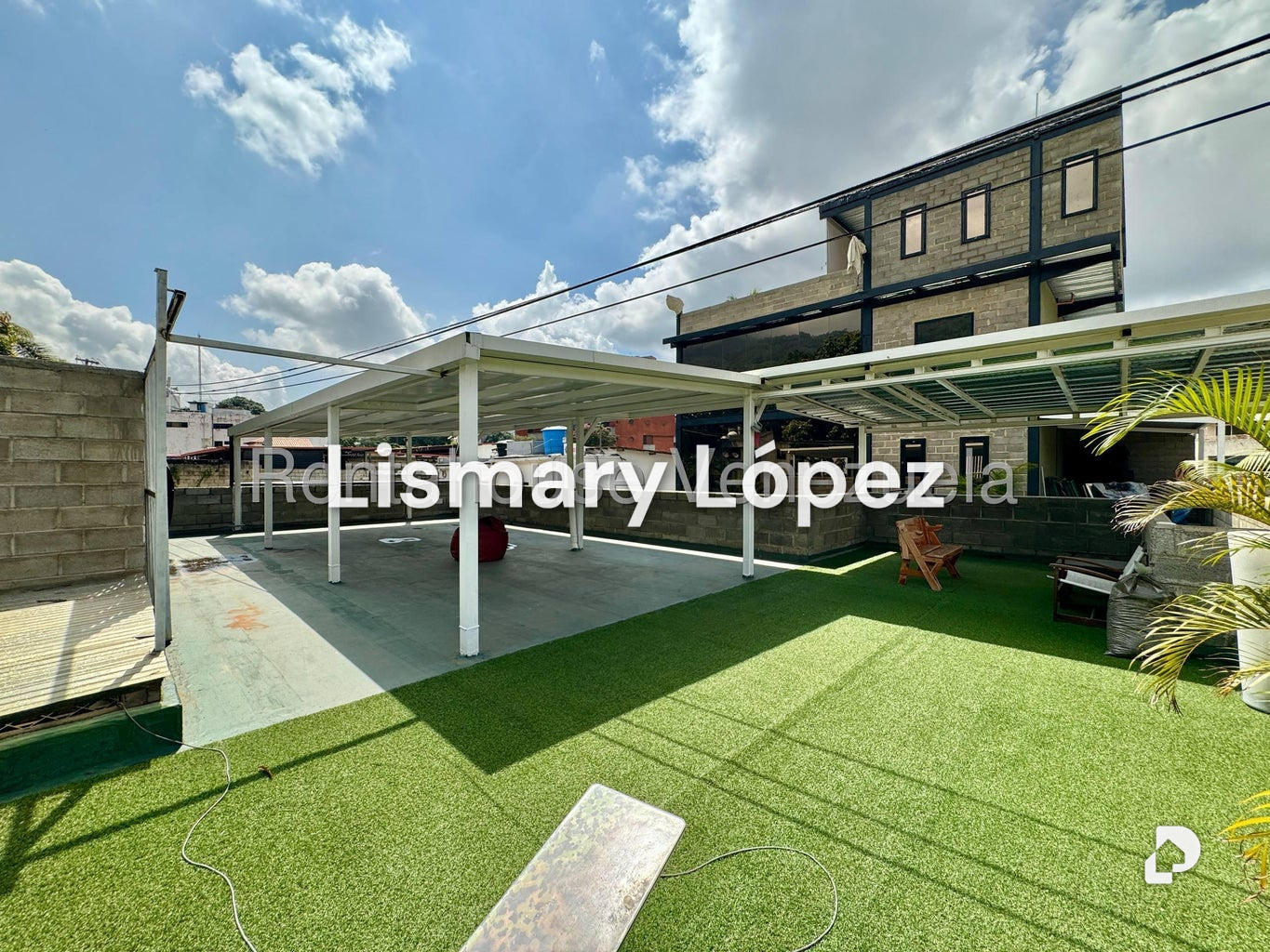 Local comercial en La Florida, Caracas – 9