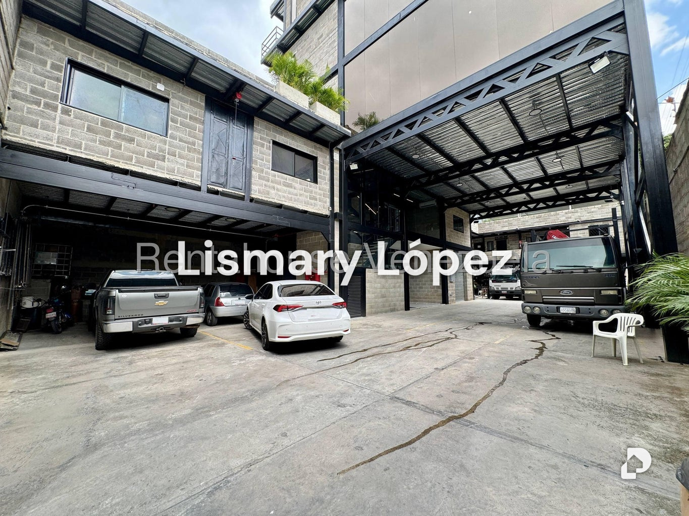 Local comercial en La Florida, Caracas – 1