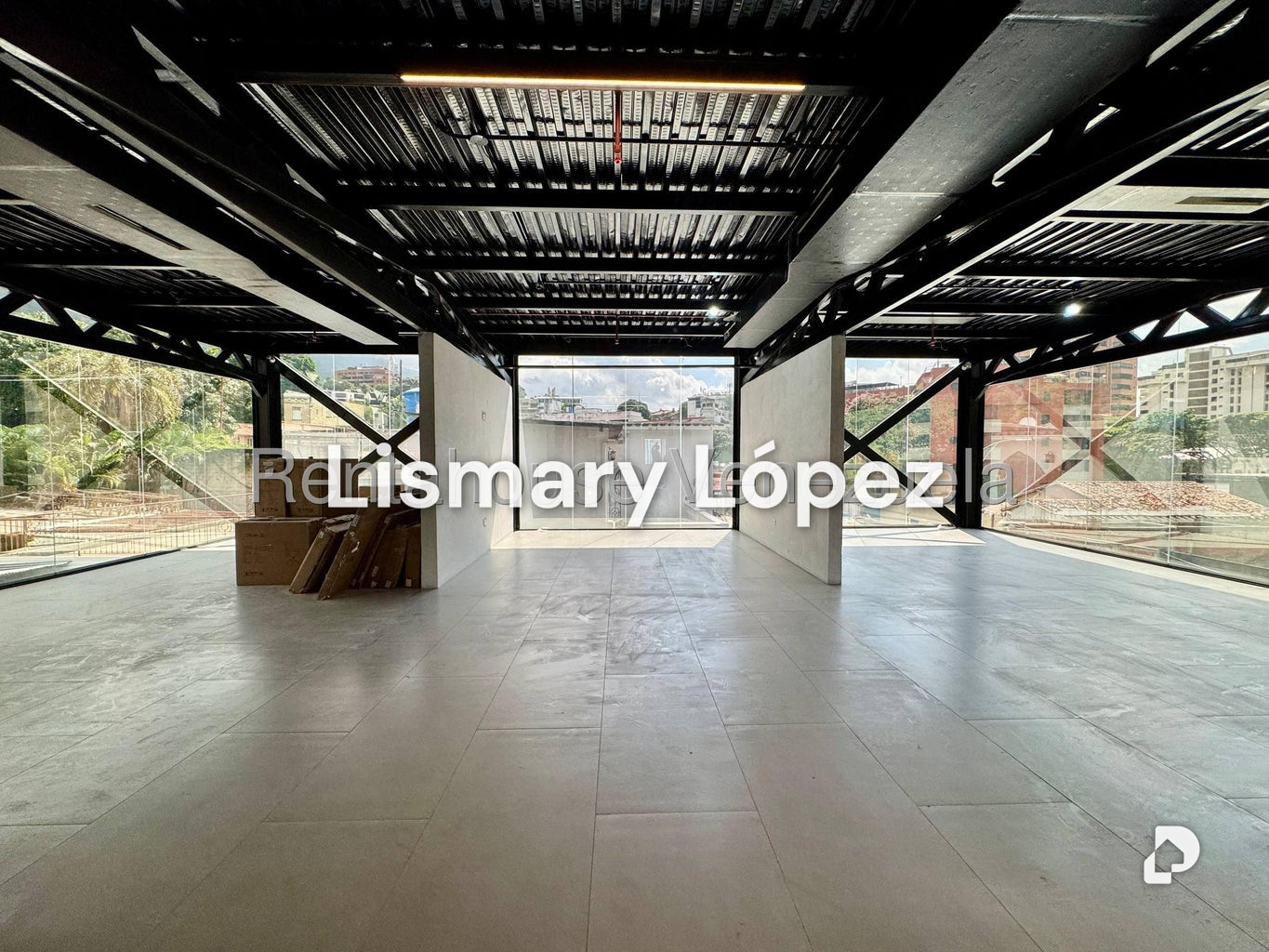 Local comercial en La Florida, Caracas – 29