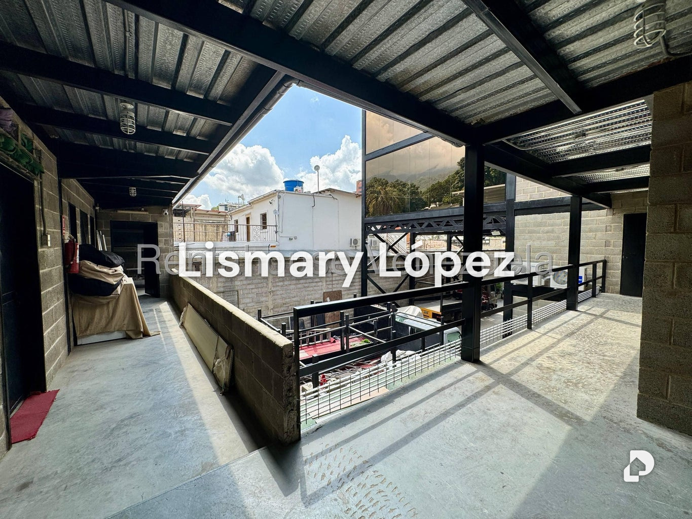 Local comercial en La Florida, Caracas – 8