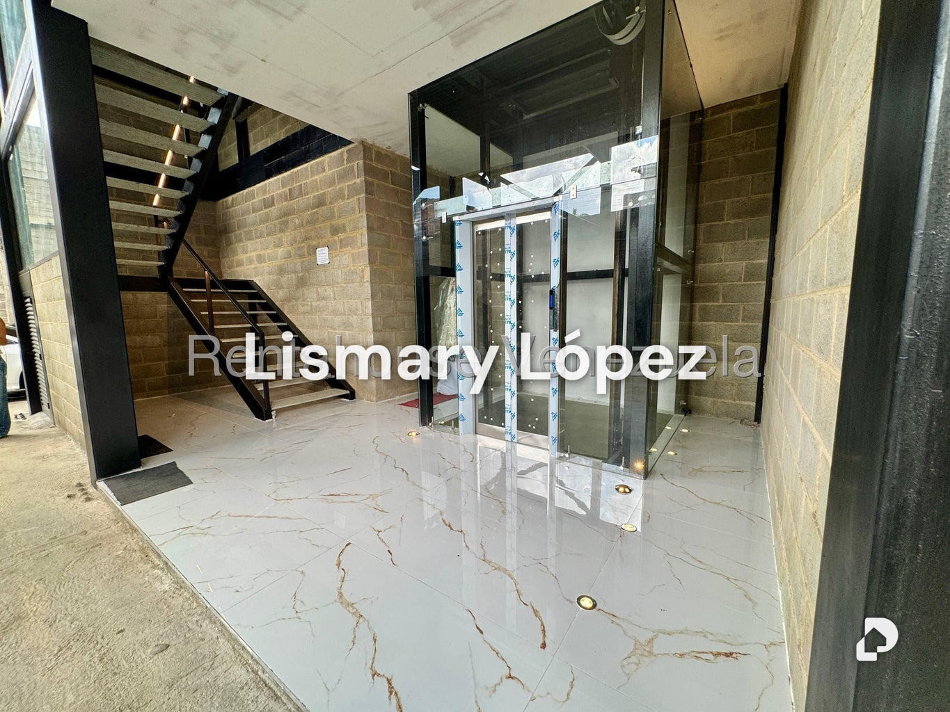 Local comercial en La Florida, Caracas – 3