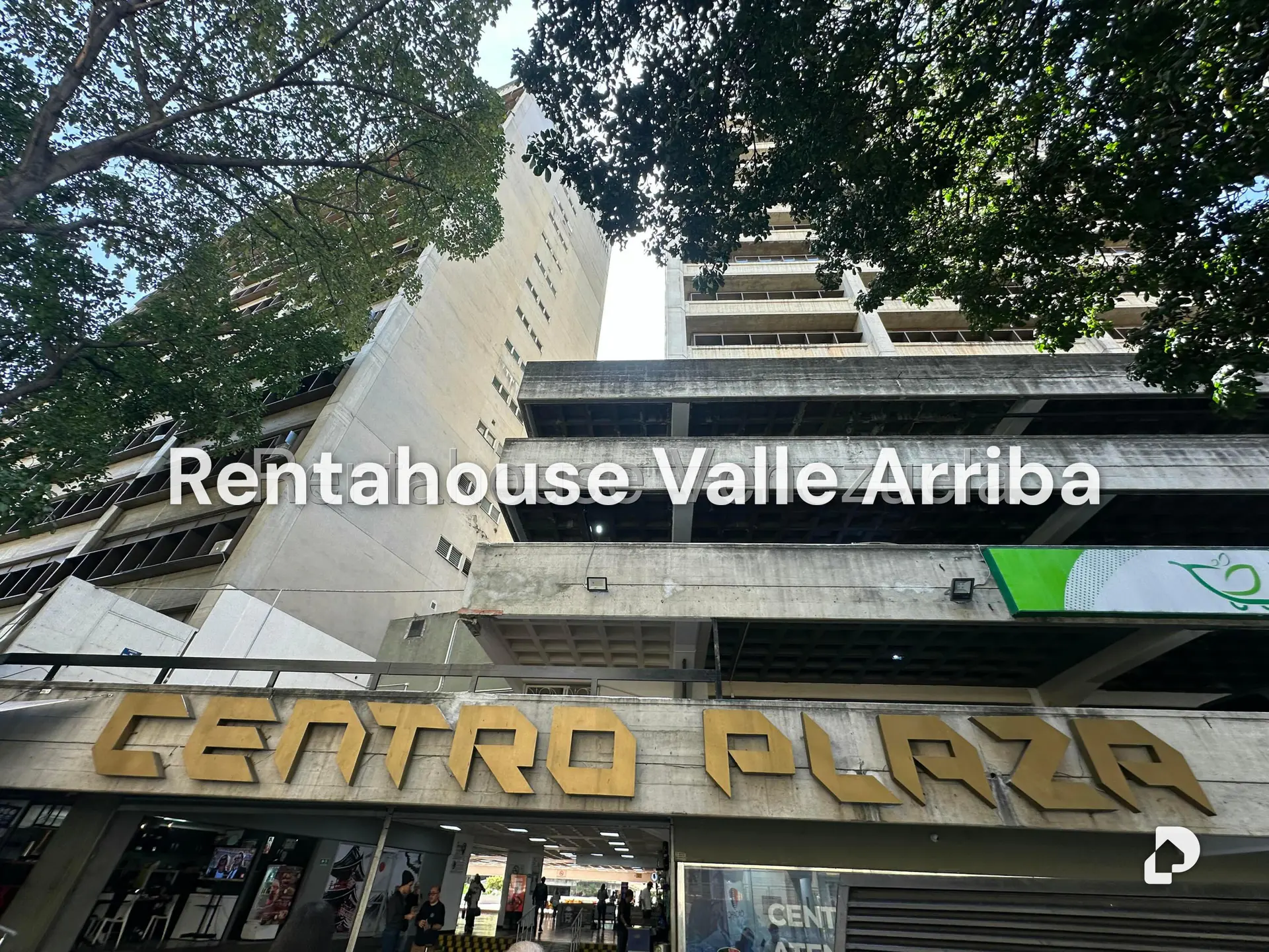 Oficina en Los Palos Grandes, Caracas – 1