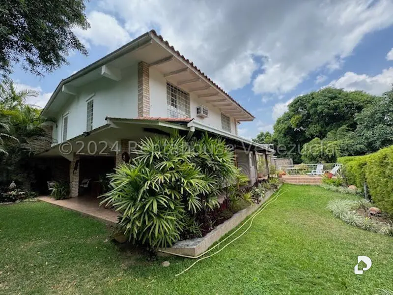 House in Prados del Este, Caracas – 29