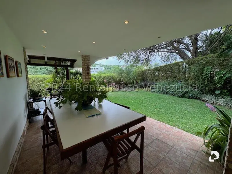 House in Prados del Este, Caracas – 25