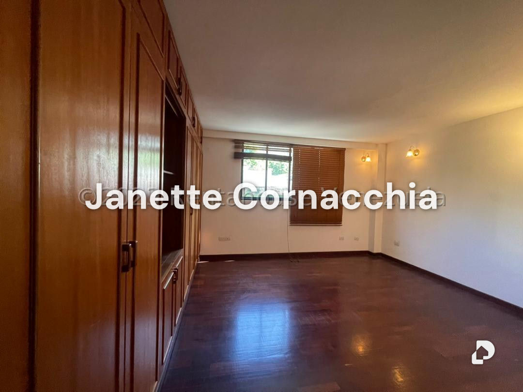 Apartamento en Altamira, Caracas – 13
