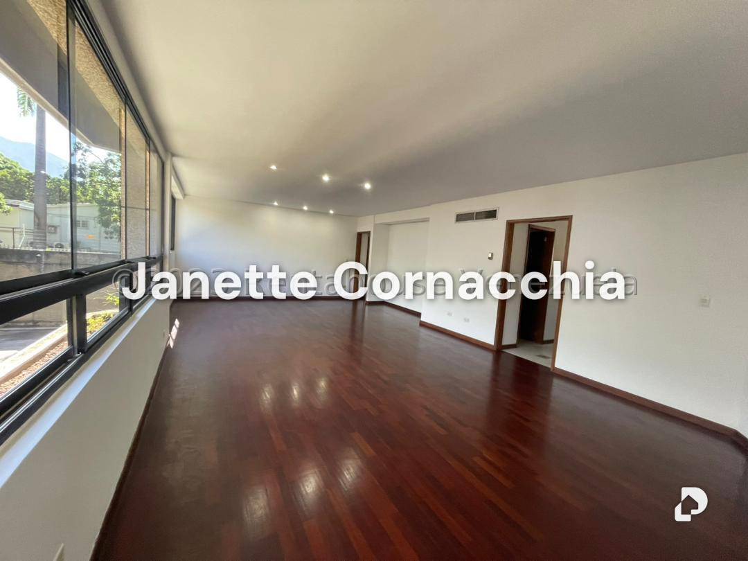 Apartamento en Altamira, Caracas – 5