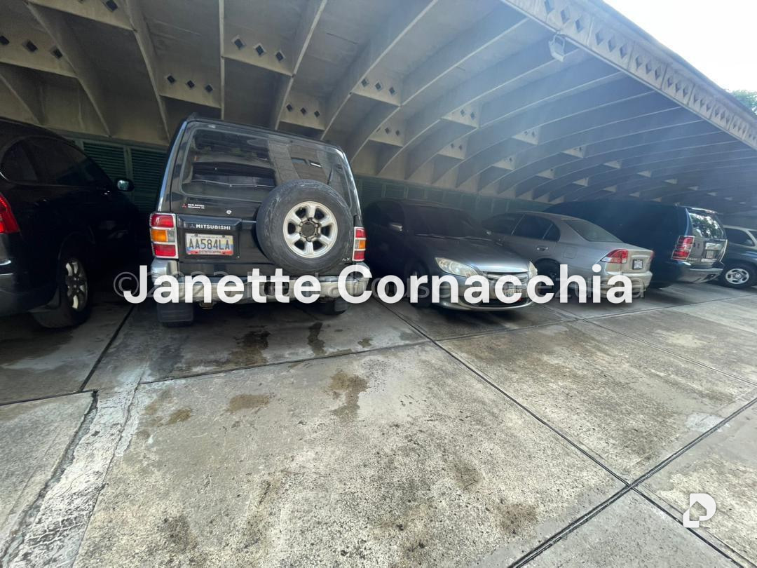 Apartamento en Altamira, Caracas – 26