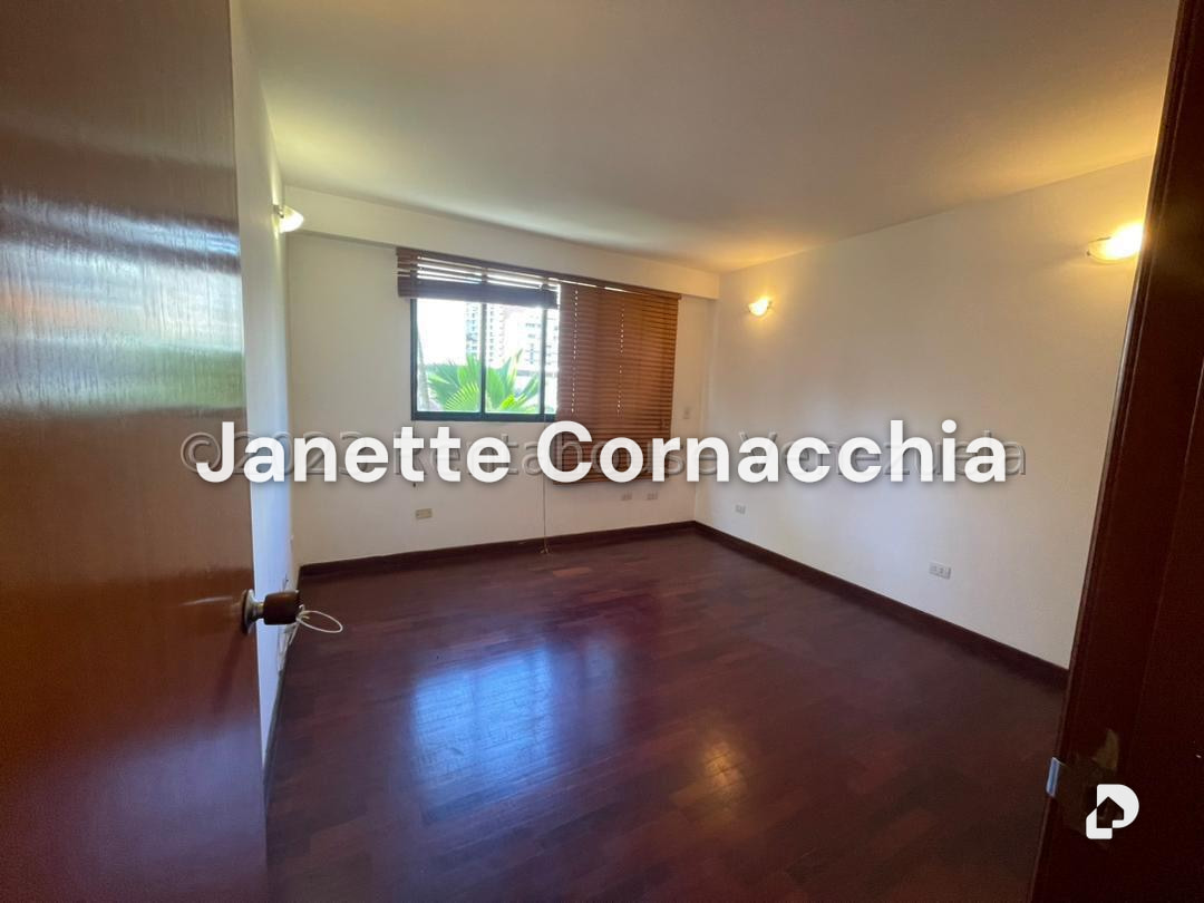Apartamento en Altamira, Caracas – 20