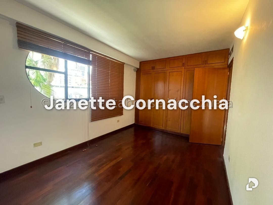 Apartamento en Altamira, Caracas – 18