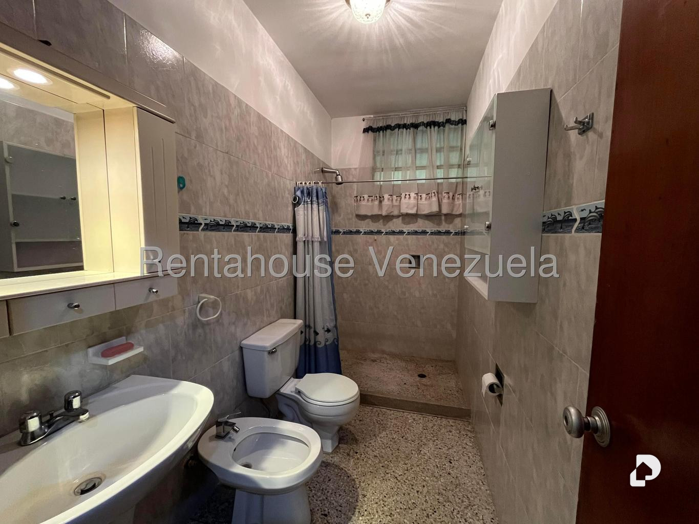 Casa en Municipio Guaicaipuro, Los Teques – 29